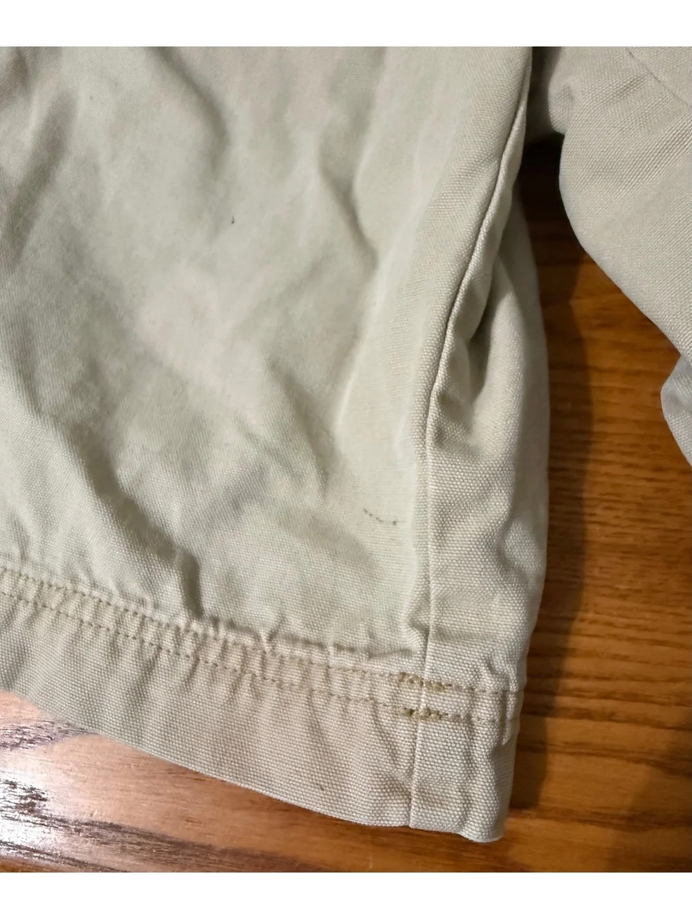 Gap factory men’s khaki cargo shorts 100% cotton size 34